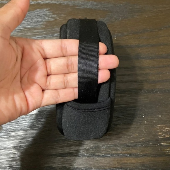 Black Beats by Dre Soft Shell Case - Picture 4 of 7